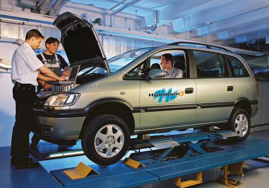  Opel HydroGen3 Concept 2005 года  (фото 21 из 69)